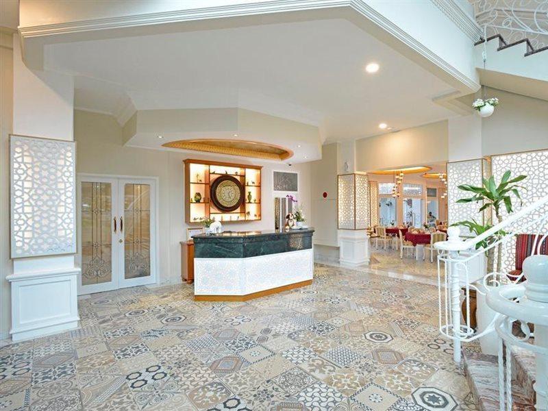 Sahira Butik Pakuan Syariah Hotel Μπογκόρ Εξωτερικό φωτογραφία