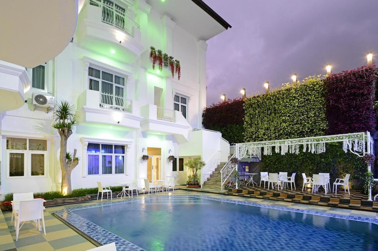 Sahira Butik Pakuan Syariah Hotel Μπογκόρ Εξωτερικό φωτογραφία