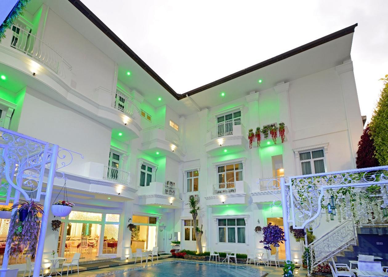 Sahira Butik Pakuan Syariah Hotel Μπογκόρ Εξωτερικό φωτογραφία
